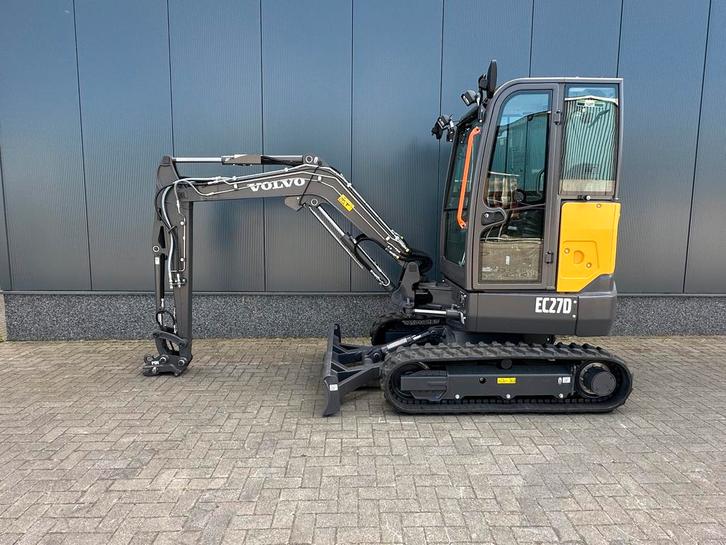Volvo EC27D graafmachine (Voorraad Grondverzet), Zakelijke goederen, Machines en Bouw | Kranen en Graafmachines, Ophalen of Verzenden