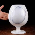 Beker uitgehakt uit een blok wit Ibiza-marmer. Grote witte, Antiek en Kunst