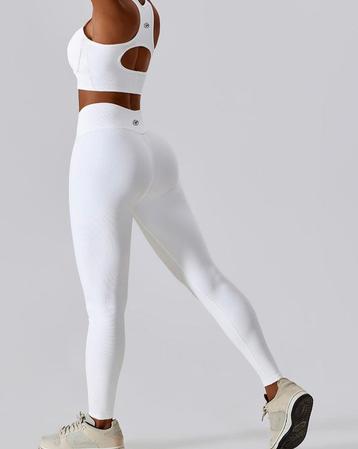 Seamless Sculpt Leggings - White / L beschikbaar voor biedingen