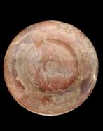 Oudgrieks - Snede op voetstuk met beige vernis - elegante