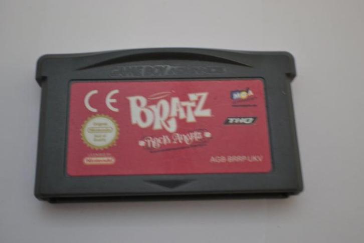 Bratz Rock Angelz (GBA EUR), Spelcomputers en Games, Games | Nintendo Game Boy, Zo goed als nieuw, Verzenden