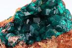 MALACHIET met DIOPTASE - HOGE KWALITEIT smaragd - groene, Verzamelen
