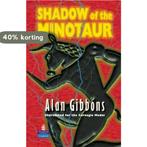 Shadow of the Minotaur 9780582848696 Alan Gibbons, Boeken, Verzenden, Gelezen, Alan Gibbons