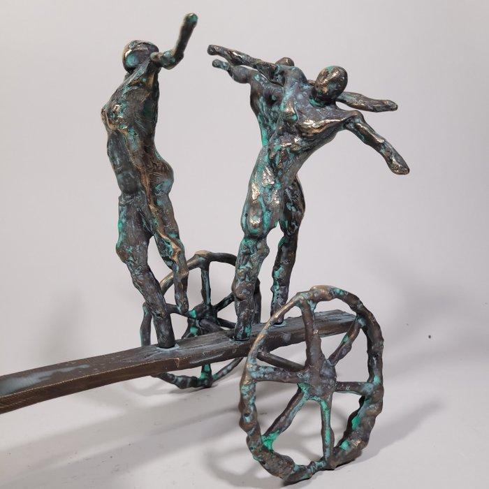 Krzysztof Brzuzan (1956) - No title (Bronze, 50 cm width), Antiek en Kunst, Kunst | Designobjecten