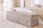 Chesterfield bedbank EXTRAVAGANCIA 140cm champagne greige, Huis en Inrichting, Ophalen of Verzenden, Nieuw