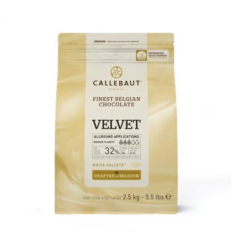 Callebaut Chocolade Callets Wit Velvet (minder zoet) 2,5kg, Hobby en Vrije tijd, Taarten en Cupcakes maken, Nieuw, Verzenden