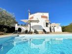 8 persoons villa met zwembad, 250m van strand in Catalonië, Dorp, 3 slaapkamers, Aan zee, Afwasmachine