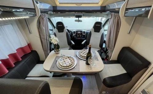 2 pers. Challenger camper huren in Lelystad? Vanaf € 104 p.d, Caravans en Kamperen, Verhuur