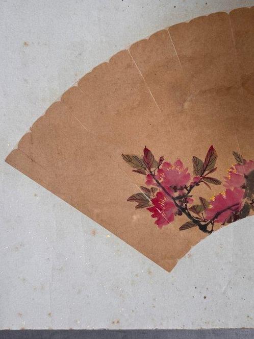 Handwaaier - rijstpapier, Antiek en Kunst, Antiek | Overige Antiek