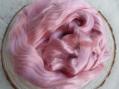 Viscose lont licht rose, Hobby en Vrije tijd, Spinnewielen en Spinnen, Spinwol, Nieuw, Ophalen of Verzenden