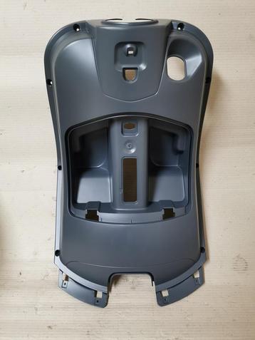 BTC Riva / Felice Luxury / beenschild / nieuw / mat jeans beschikbaar voor biedingen