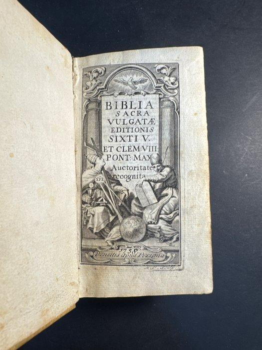 Biblia Sacra Vilgatae : Pentateucum Moysi - 1758, Antiek en Kunst, Antiek | Boeken en Bijbels