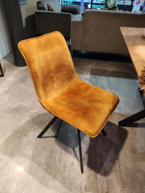 Stoel Tolini; in cognac velvetstof, Huis en Inrichting, Stoelen, Nieuw, Ophalen of Verzenden