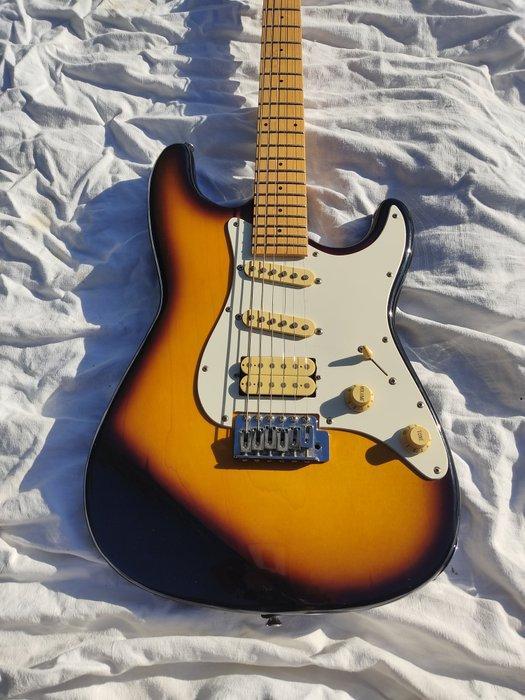 Aria - MAD AXE pro II - - Klassieke gitaar (Zonder, Muziek en Instrumenten, Snaarinstrumenten | Gitaren | Akoestisch