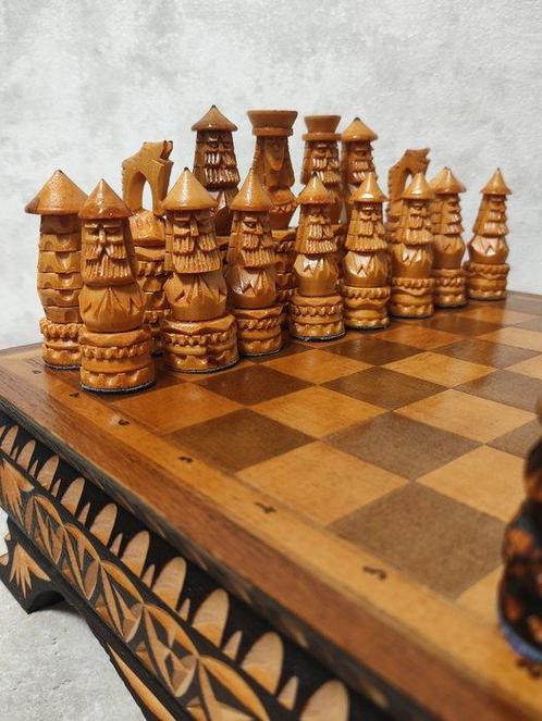Schaakspel - Authors chess set. Handmade chess pieces., Antiek en Kunst, Curiosa en Brocante