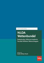 NLDA Wettenbundel 2022 2023 9789012408103, Zo goed als nieuw