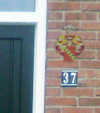 WAPENSCHILD van dorp, stad, provincie, familie beschikbaar voor biedingen