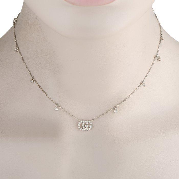 Gucci - Ketting met hanger - 18 karaat Double G 18K Witgoud, Sieraden, Tassen en Uiterlijk, Antieke sieraden
