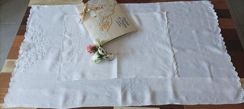 Zonder reservering - Elegante vintage linnen handdoeken, met, Antiek en Kunst, Antiek | Kleden en Textiel