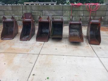 Smalle bak beschikbaar voor biedingen