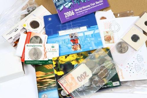 Wereld. Uitzoekpartij Munten & Penningen (3.7 KG) (Zonder, Postzegels en Munten, Munten | Europa | Niet-Euromunten