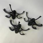 Kapstok (3) - Large - Cast iron Coathooks with 5 movable, Antiek en Kunst