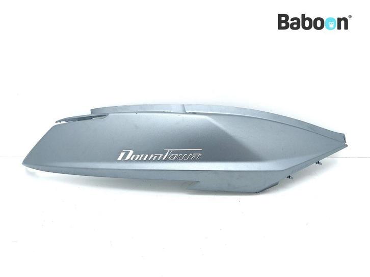 Kontpaneel Rechts Kymco Downtown 300i (83500-ACD5-E000), Motoren, Onderdelen | Overige, Gebruikt, Verzenden