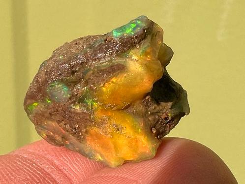 Veel Edelstenen en mineralen bij Ries Mineralen, Verzamelen, Mineralen en Fossielen, Mineraal, Ophalen of Verzenden