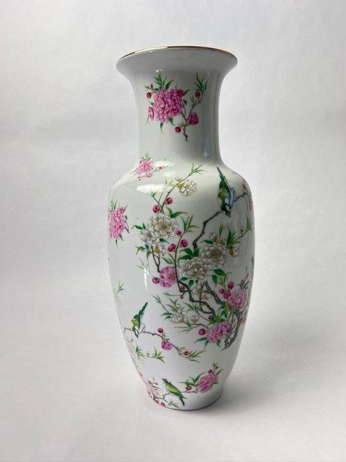 Saji - Vaas - Beenderporselein - Bloemen & Vogels Bloemstuk, Antiek en Kunst, Antiek | Glas en Kristal