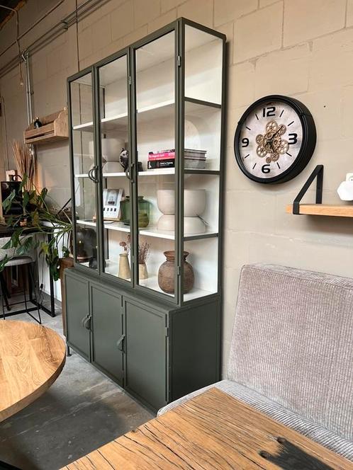 Vitrinekast staal hoog buffetkast glas dressoir korting juni, Huis en Inrichting, Kasten | Vitrinekasten, 25 tot 50 cm, Met deur(en)