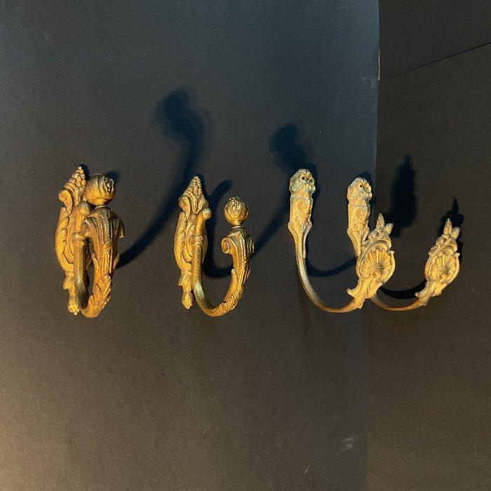 Decoratief ornament (4) - 4 curtain Tiebacks / Embrasses -, Antiek en Kunst, Curiosa en Brocante