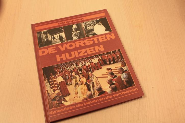 Opzeeland, Walter van -  Het Aanzien van DE VORSTENHUIZ..., Boeken, Overige Boeken