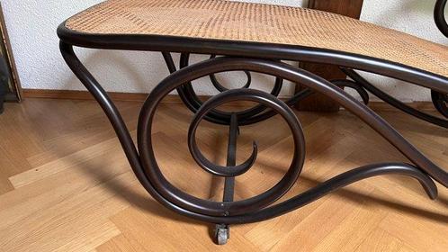 Thonet - Slaapbank - Hout - Thonet slaapbank, Antiek en Kunst, Antiek | Meubels | Stoelen en Banken