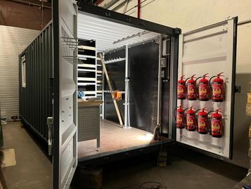 Werkplaatscontainer/kantoorcontainer, naar wens in te delen beschikbaar voor biedingen
