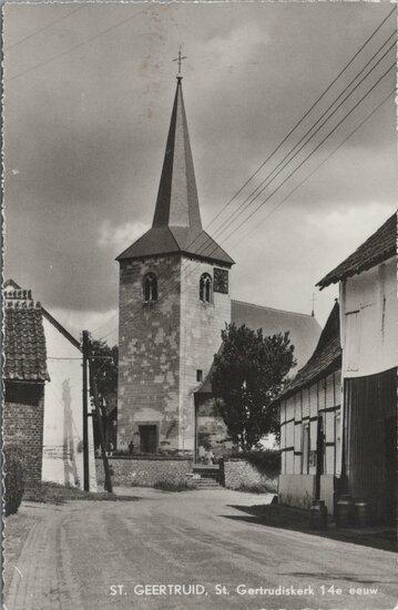ST. GEERTRUID - St. Gertrudiskerk 14e eeuw, Verzamelen, Ansichtkaarten | Nederland, Verzenden