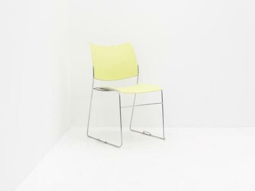Kantinestoel - Casala Curvy - kunststof - geel - slede, Huis en Inrichting, Stoelen, Gebruikt, Ophalen of Verzenden