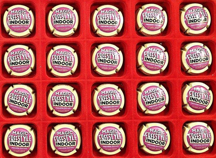 Collectie champagnecapsules - Set van 20 capsules MIGNON, Antiek en Kunst, Antiek | Speelgoed