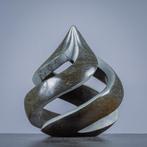 Paul Kuta - Beeld, Spiral - 240 mm - Serpetine steen - 2021