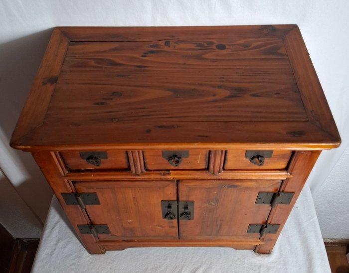 Kast - massief hout den/grenen - China - drie laden+2, Antiek en Kunst, Antiek | Overige Antiek