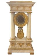 Klok - Albast - 1850-1900, Antiek en Kunst, Antiek | Klokken