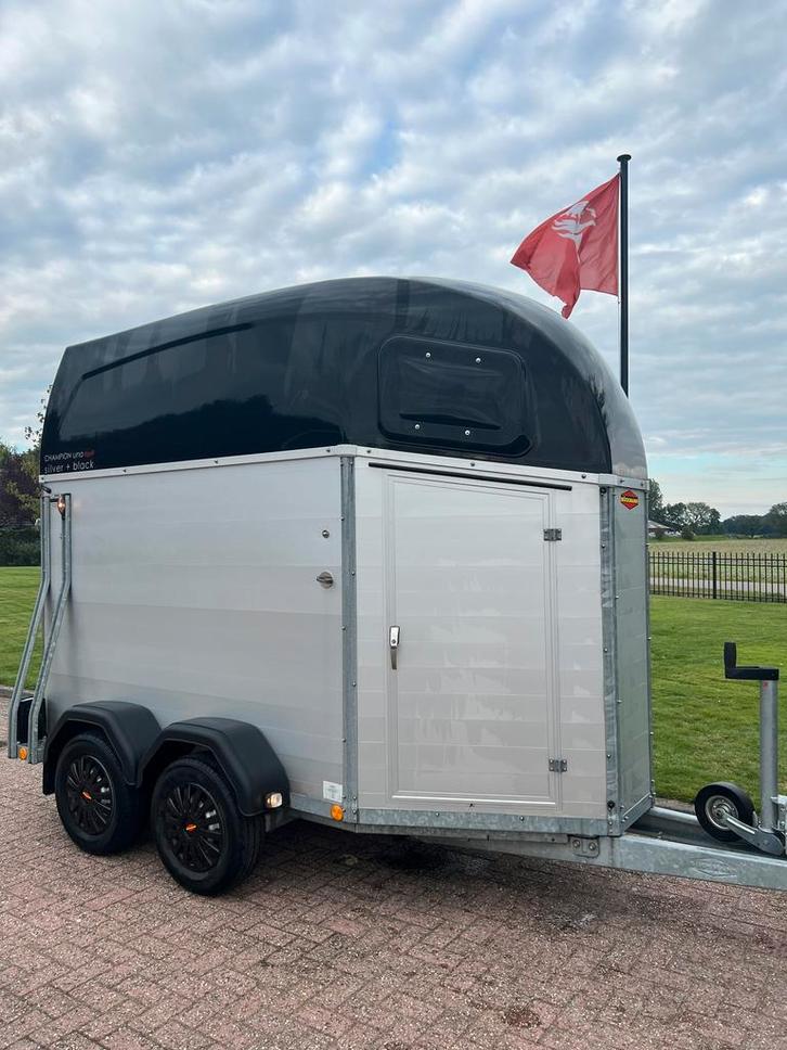 Prachtige Bockmann 1,5 paards met zadelkamer! 2019!, Dieren en Toebehoren, Paarden en Pony's | Trailers en Aanhangwagens, 1½-paards trailer
