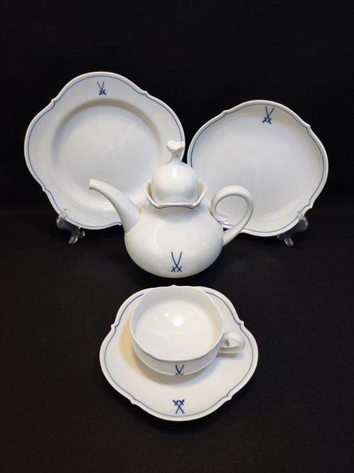 Meissen - Theeservies (5) - Kanne, Tasse, Untere, 2 Teller, Antiek en Kunst, Antiek | Meubels | Tafels