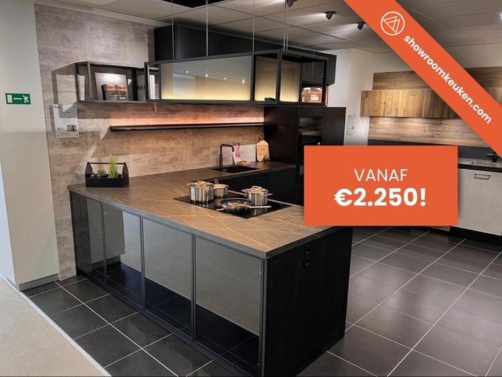 Hoge kortingen op showroomkeukens: vanaf  2.250!, Huis en Inrichting, Keuken | Complete keukens, Nieuw, Greeploos, Met kookeiland