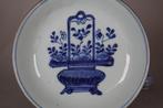 Kangxi (1662-1722) - Bord - Large Floral Basket with