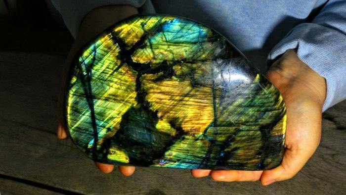 labradoriet Heldergroenachtige gouden kleuren - Hoogte: 19, Antiek en Kunst, Curiosa en Brocante