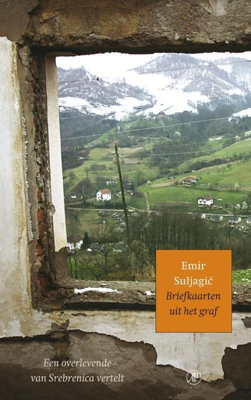 Briefkaarten uit het graf 9789029564038 E. Suljagic, Boeken, Literatuur, Zo goed als nieuw, Verzenden