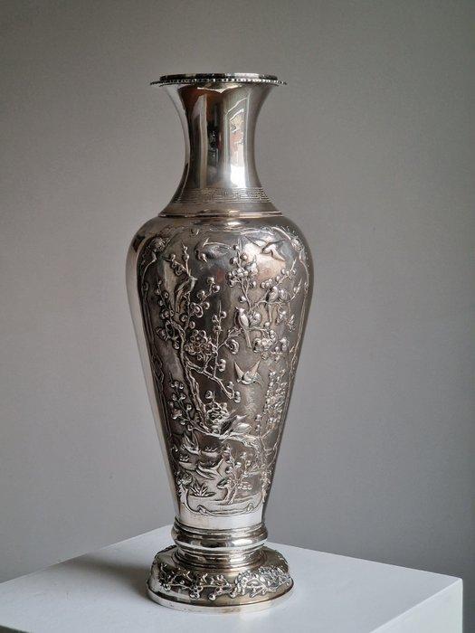 Vaas - Groot en zwaar Chinees zilverwerk (gemerkt en getest, Antiek en Kunst, Antiek | Overige Antiek