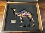 Camel - Beeldje, 100 ans de créativité - 27 cm - Hars