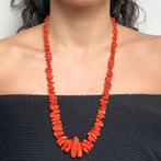 Natuurlijke rode koraal ketting met een rechte, gestraalde,