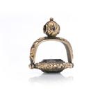 Hanger Antieke Victoriaanse 15K gouden spinnerzegel en